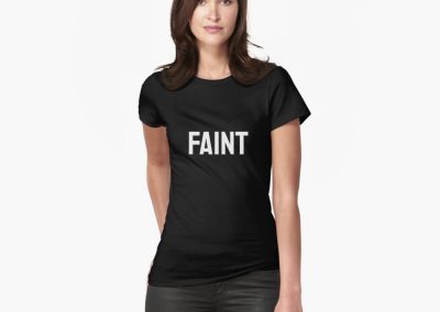 Camiseta mujer entallada negra Faint
